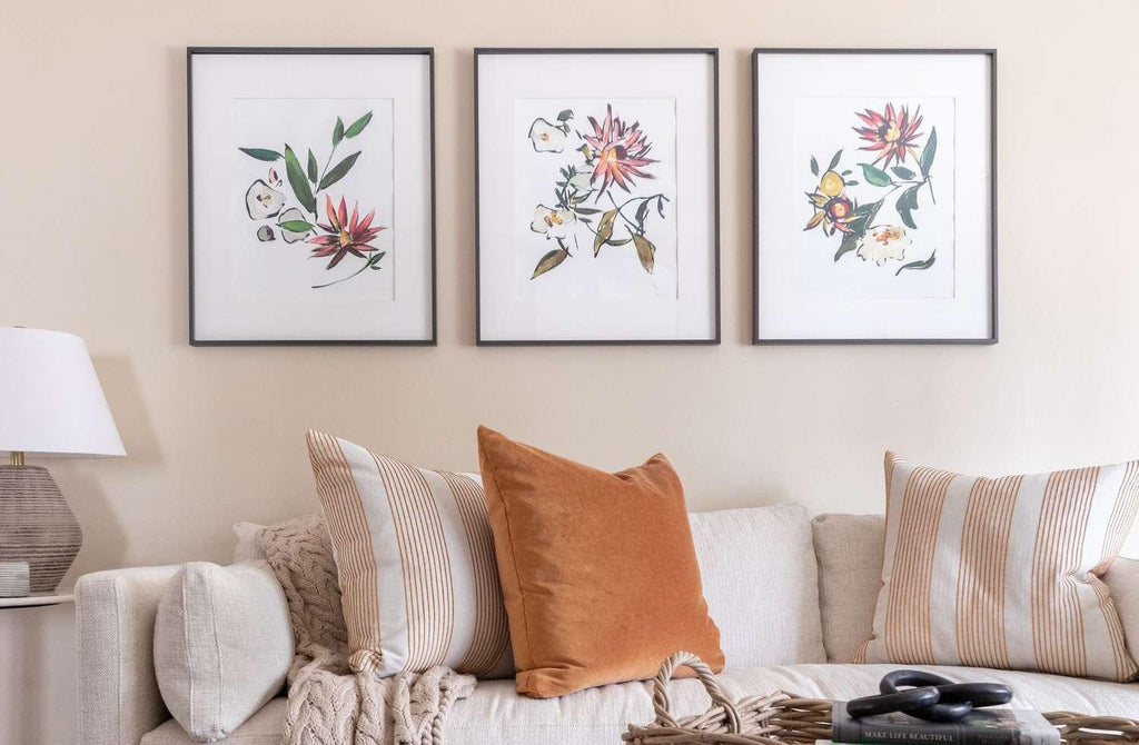Guide to Arranging 3 Photo Frames on wall